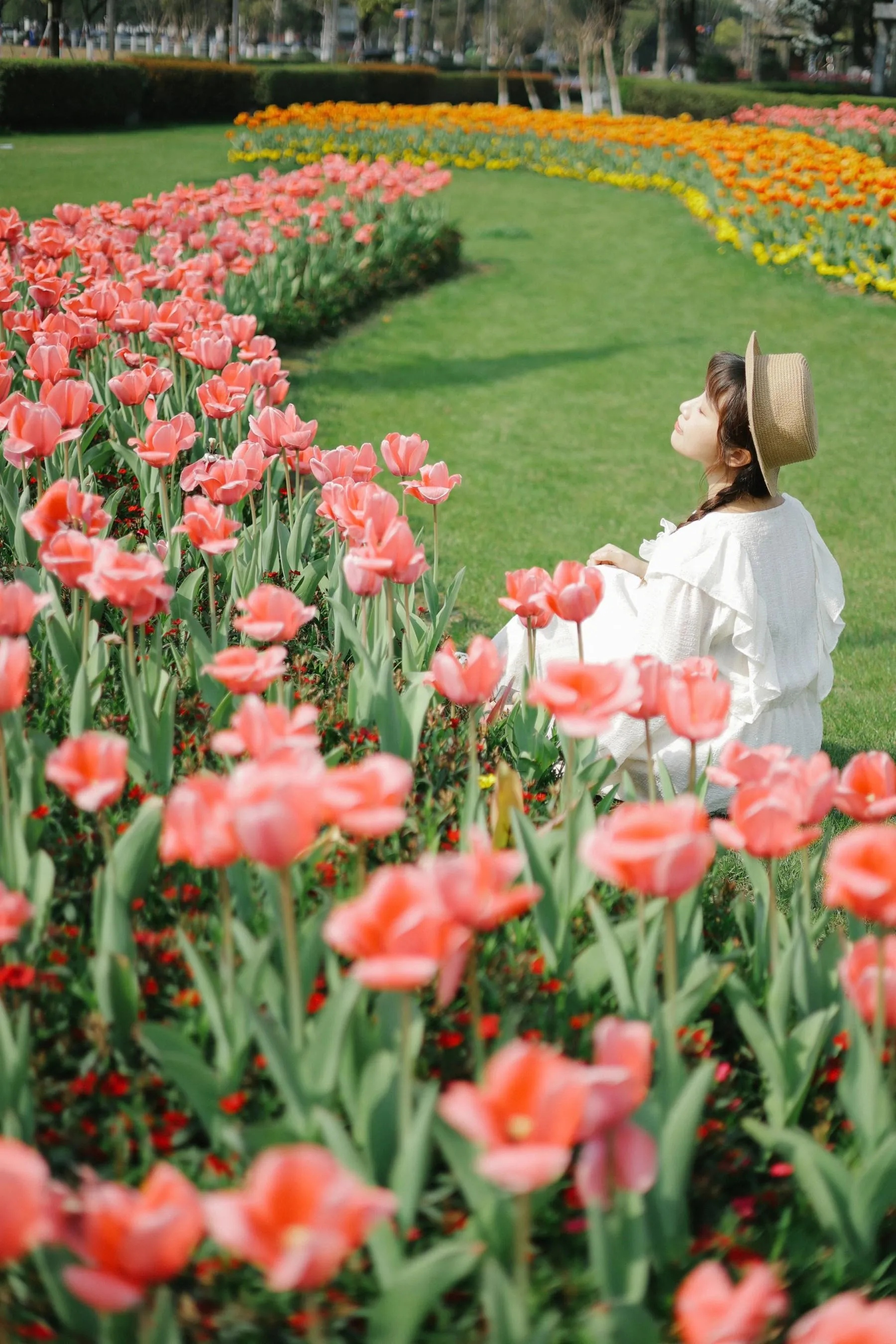[YITUYU艺图语]2022.09.10 郁金香花开 蓝胖子- [28P]插图5